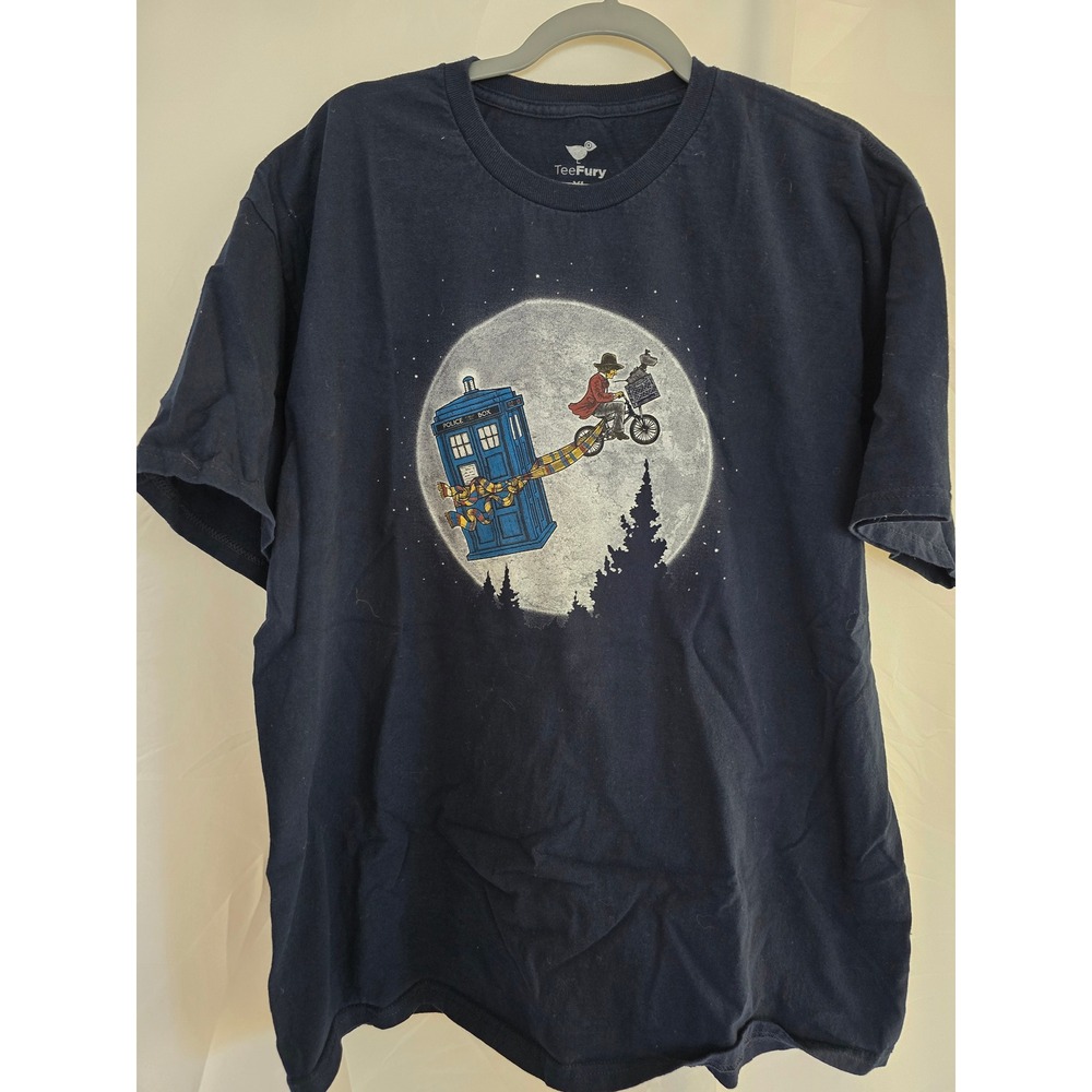 TeeFury Doctor Who TARDIS E T Cyclops Moon Graphic T‎ Shirt Mens XL